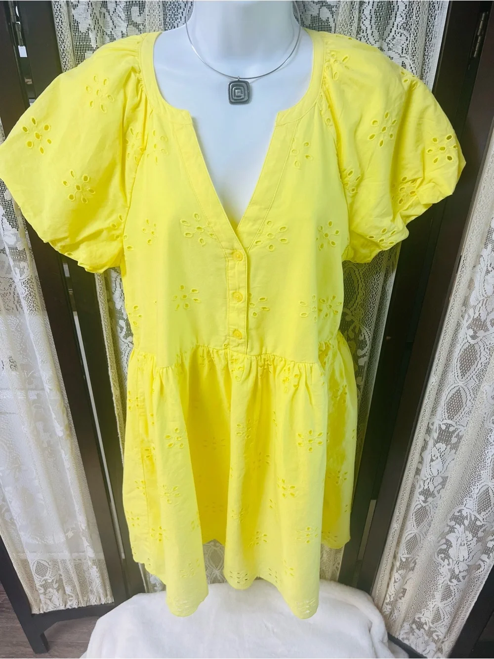 PEYTON‎ & PARKER Yellow Eyelet Mini Dress XS Puffed Sleeve Cotton Babydoll Dress